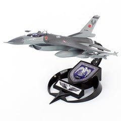 F-16 AKBA Sergiye hazır standlı Model Uçak ( HANÇER )