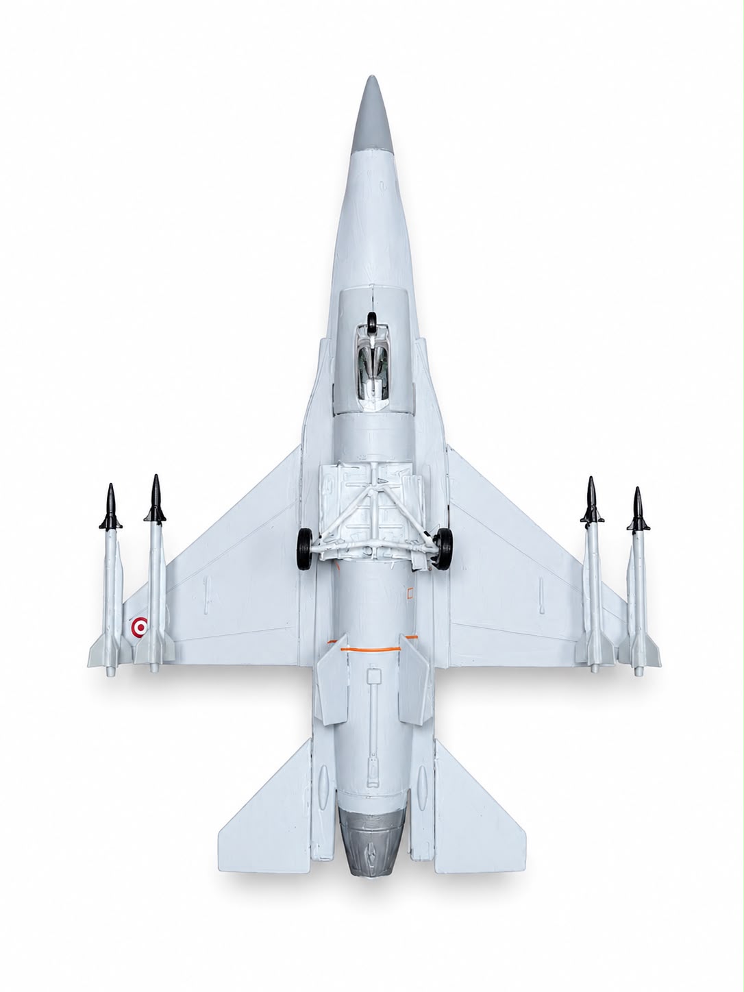 MONTAJLI + BOYALI F-16 MAKET UCAK
