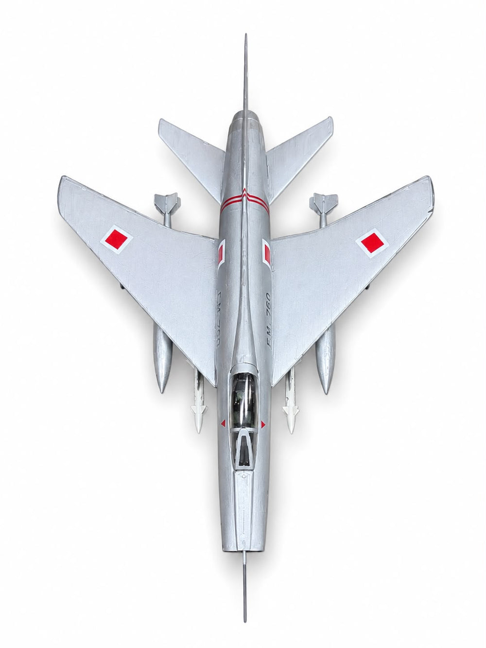 MONTAJLI + BOYALI SUPER SABRE F-100C