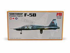Northrop F-5 B Agressor Fighter PM Model Demonte Plastik Uçak Maket Kiti