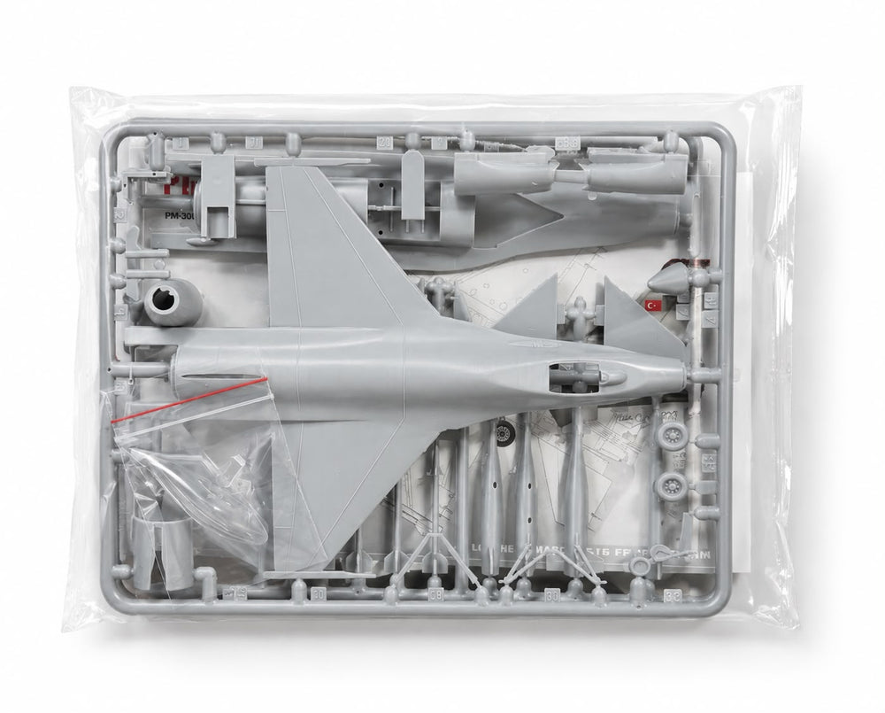 PM Model Lockheed Martin F-16 Fighting Falcon Plastik Uçak Maket Kiti